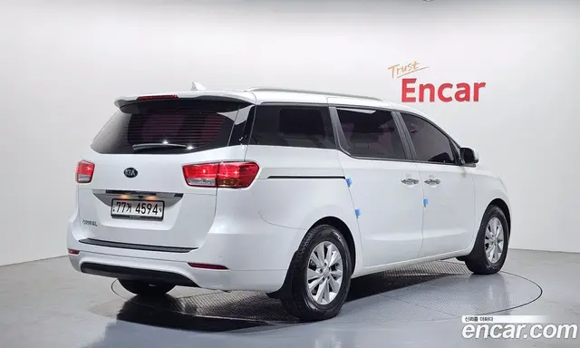Kia Carnival 2015 2.2 автомат (гидро), миниатюра 2
