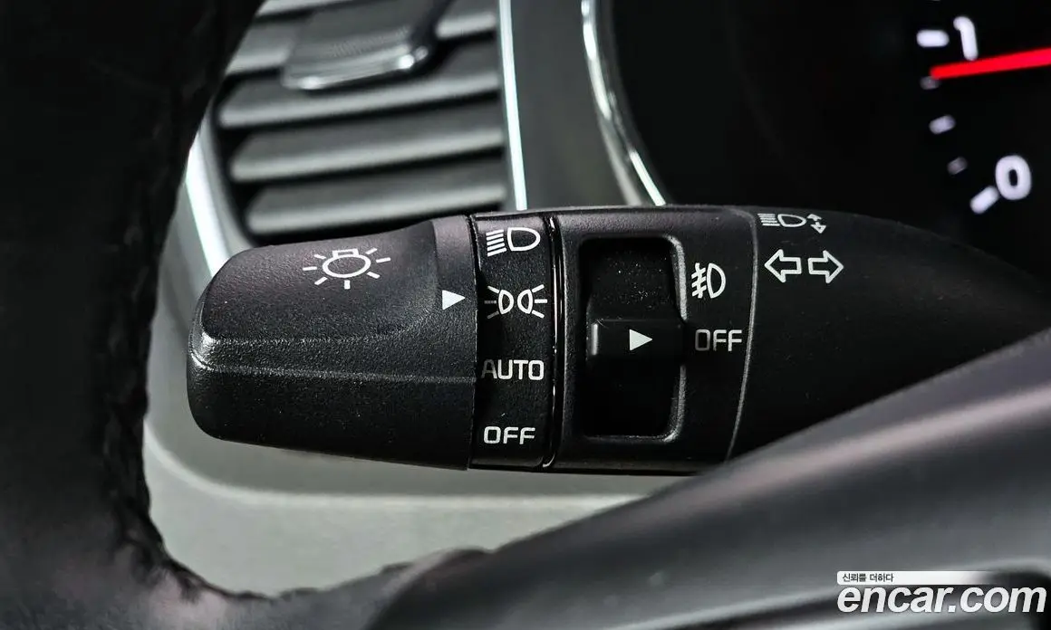 Kia Carnival 2015 2.2 автомат (гидро), фото 16