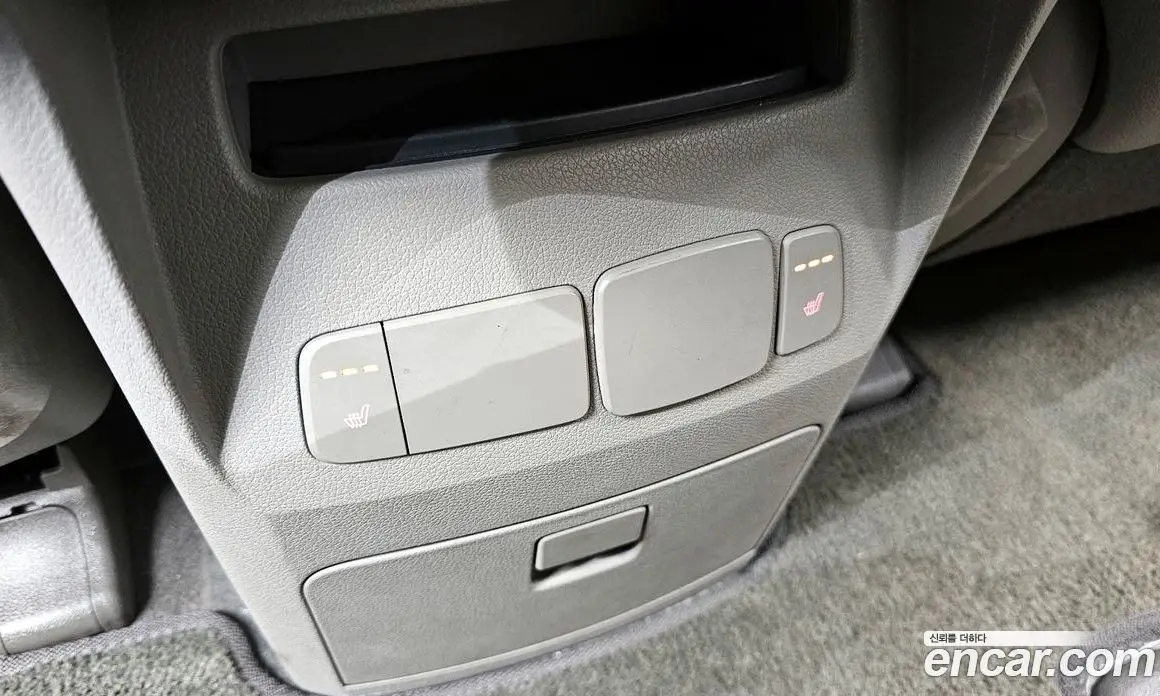Kia Carnival 2015 2.2 автомат (гидро), фото 19