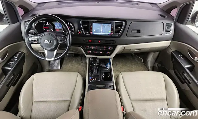Kia Carnival 2015 2.2 автомат (гидро), миниатюра 7