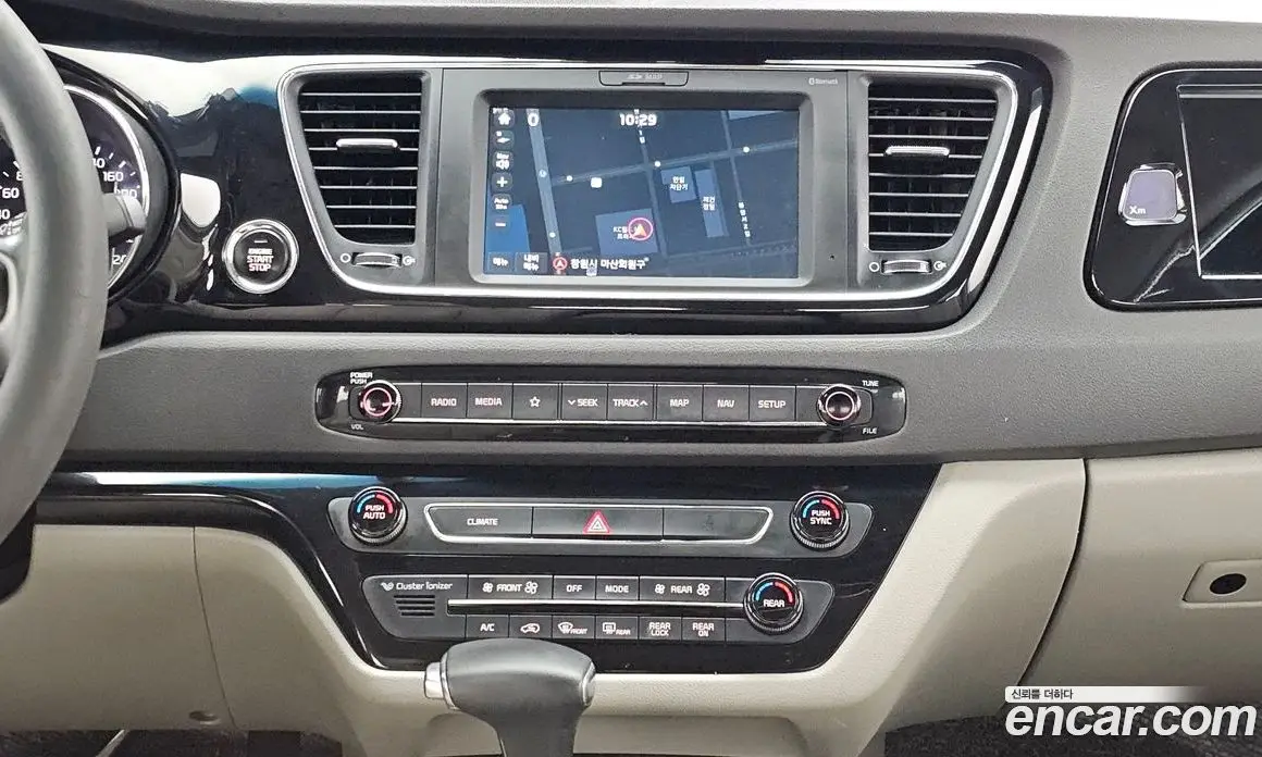 Kia Carnival 2018 2.2 автомат (гидро), фото 21