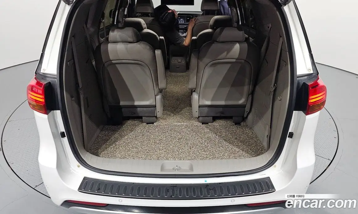 Kia Carnival 2018 2.2 автомат (гидро), фото 27