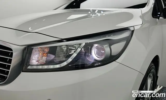 Kia Carnival 2018 2.2 автомат (гидро), миниатюра 8