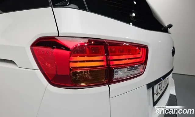 Kia Carnival 2018 2.2 автомат (гидро), миниатюра 9
