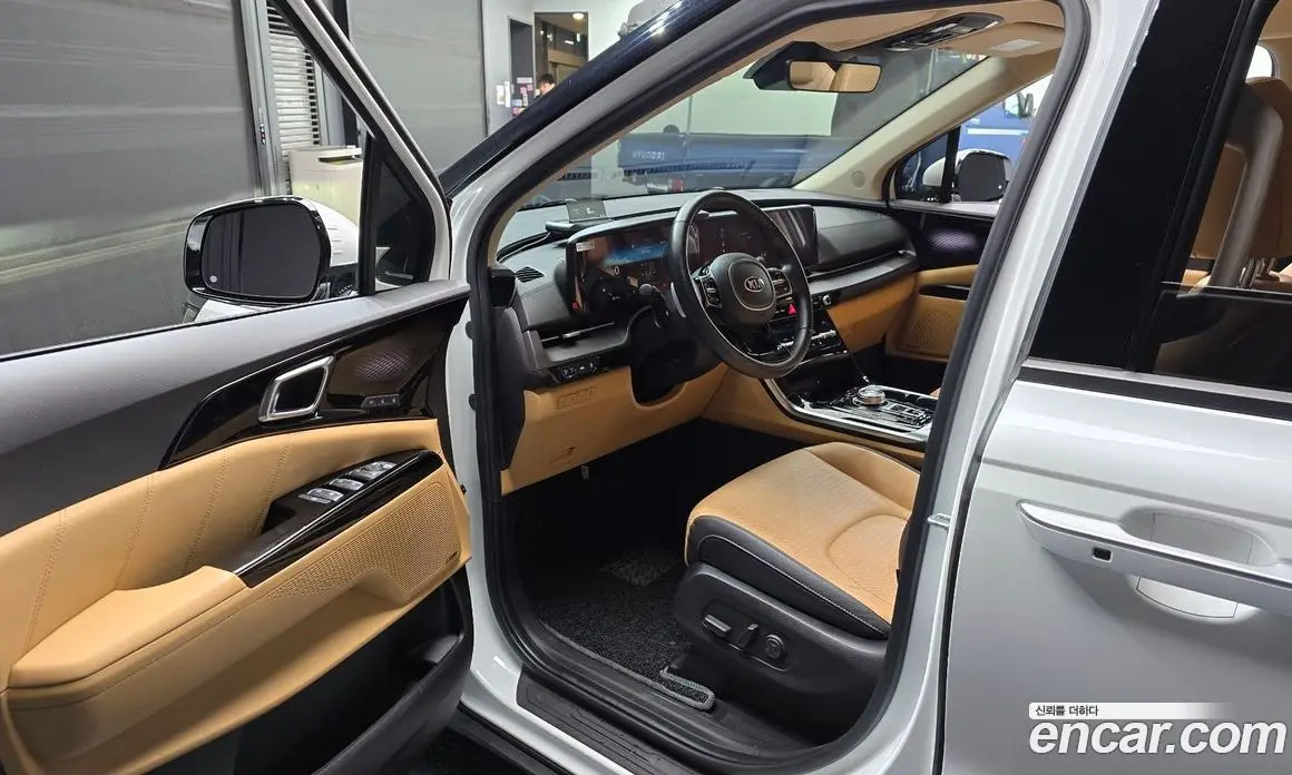 Kia Carnival 2020 2.2 автомат (гидро), фото 13