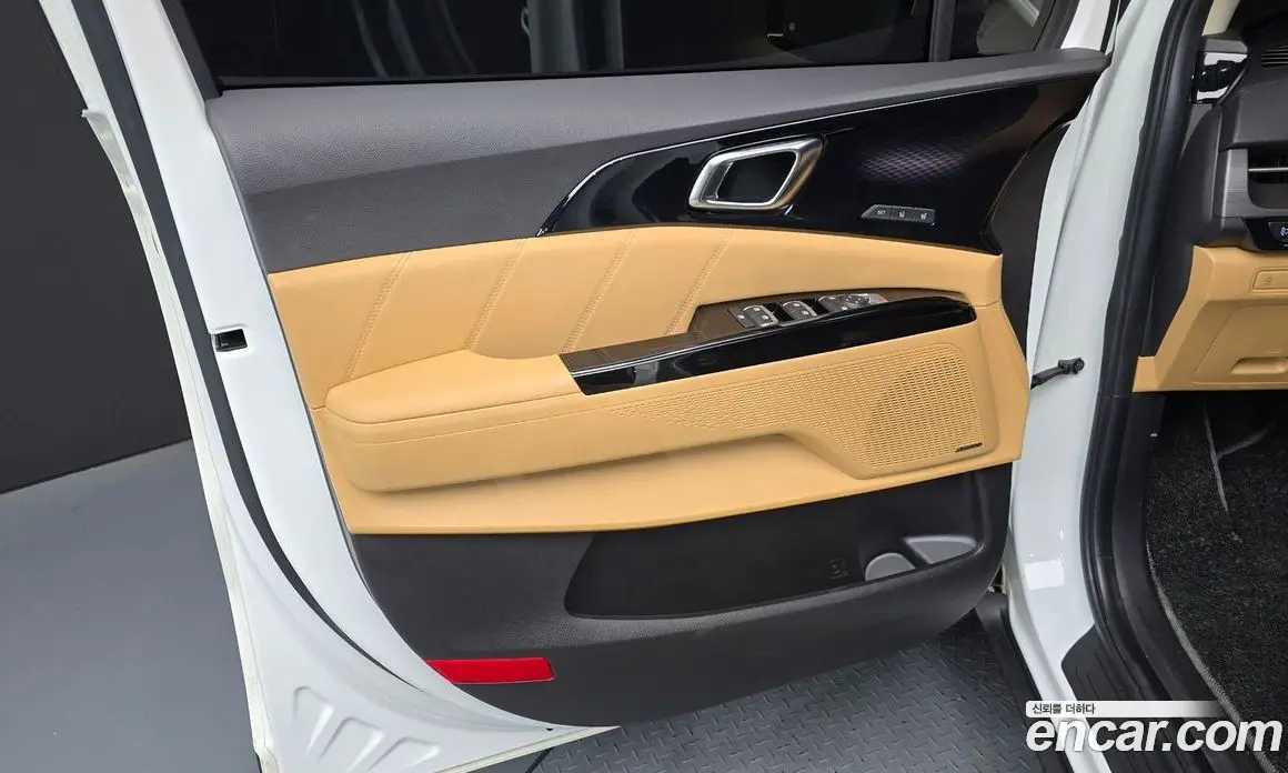 Kia Carnival 2020 2.2 автомат (гидро), фото 14