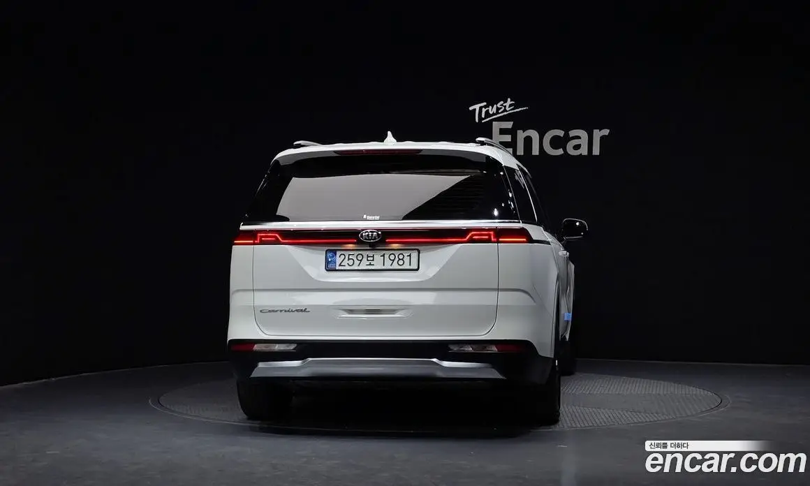 Kia Carnival 2020 2.2 автомат (гидро), фото 4