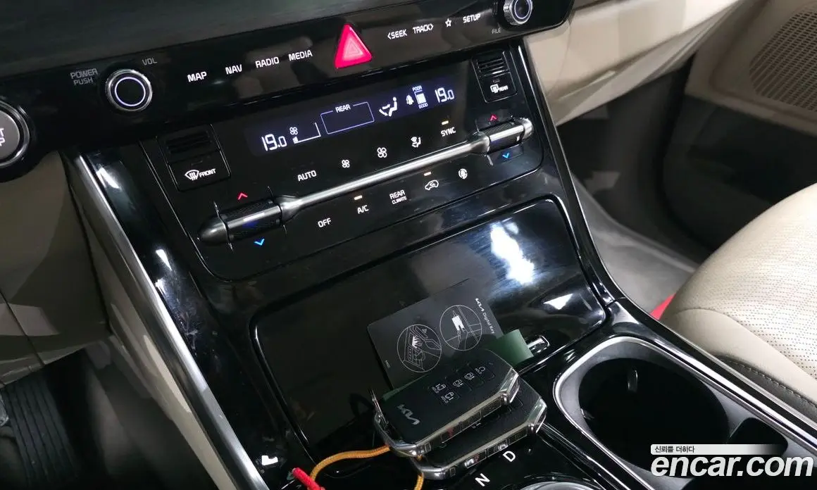 Kia Carnival 2022 3.5 автомат (гидро), фото 17