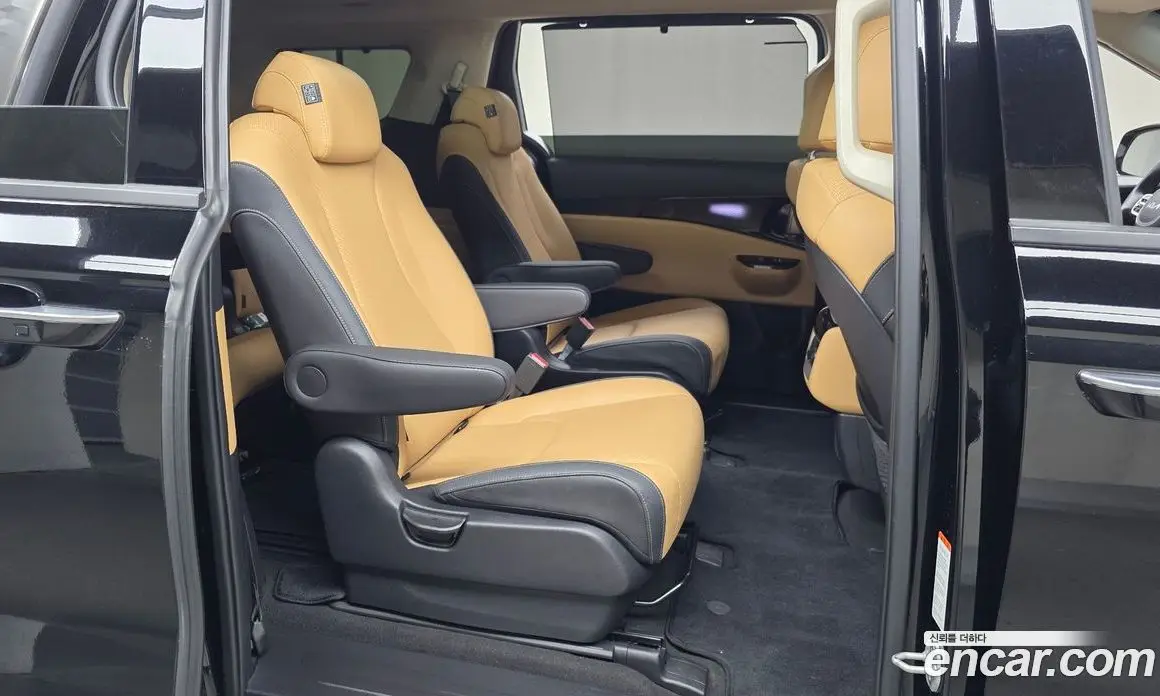 Kia Carnival 2023 2.2 автомат (гидро), фото 12