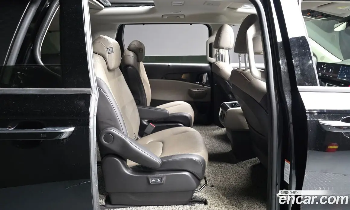 Kia Carnival 2025 3.5 автомат (гидро), фото 18