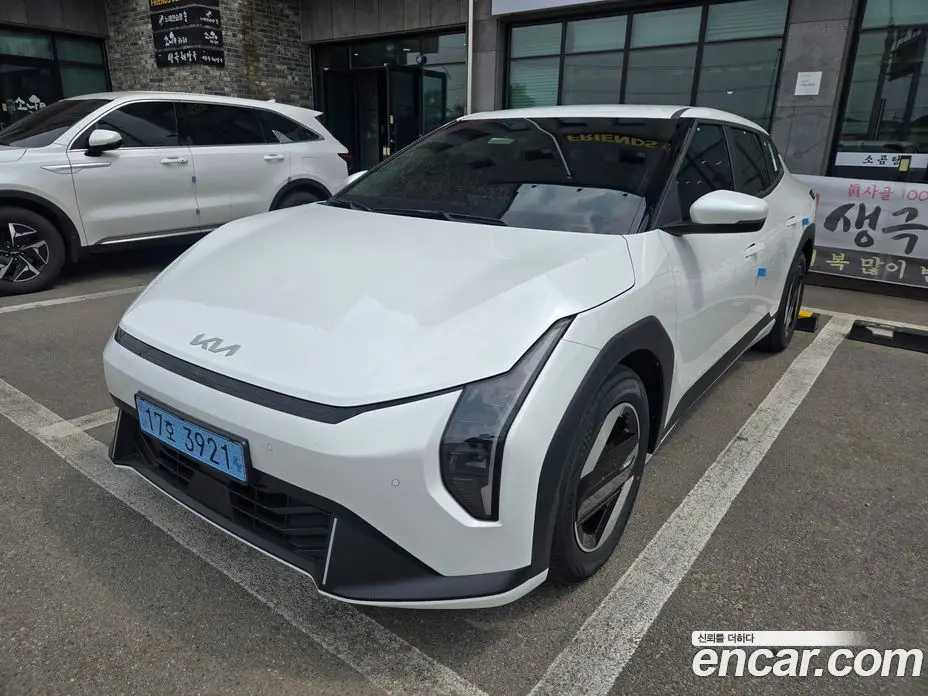 Kia EV4 2026 автомат (гидро), фото 3