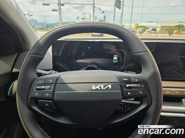 Kia EV4 2026 автомат (гидро), миниатюра 6