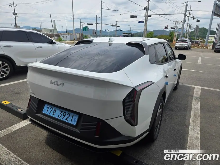 Kia EV4 2026 автомат (гидро), фото 7
