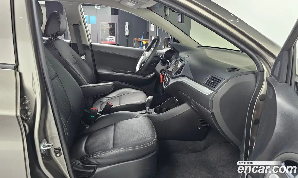 Kia Morning 2012 1.0 автомат (гидро), фото 11