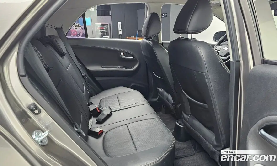 Kia Morning 2012 1.0 автомат (гидро), фото 12