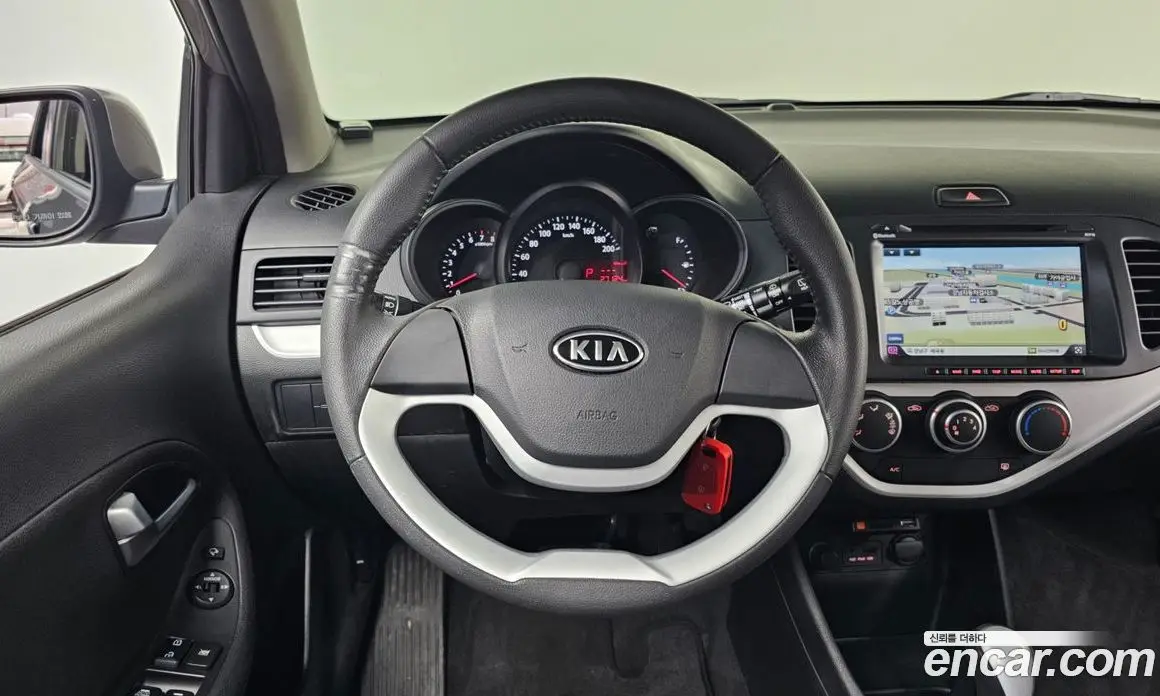 Kia Morning 2012 1.0 автомат (гидро), фото 13