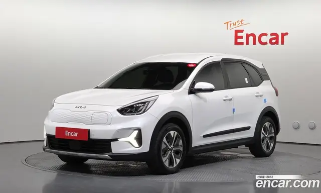 Kia Niro, 2023, 20 561 км