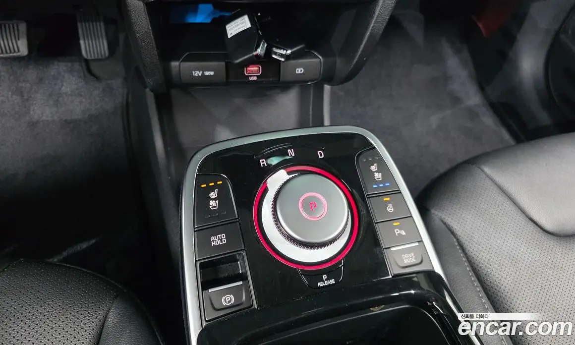 Kia Niro 2023 0.2 автомат (гидро), фото 12