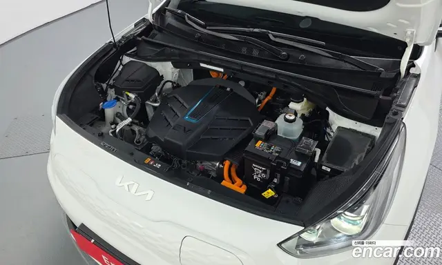 Kia Niro 2023 0.2 автомат (гидро), миниатюра 6