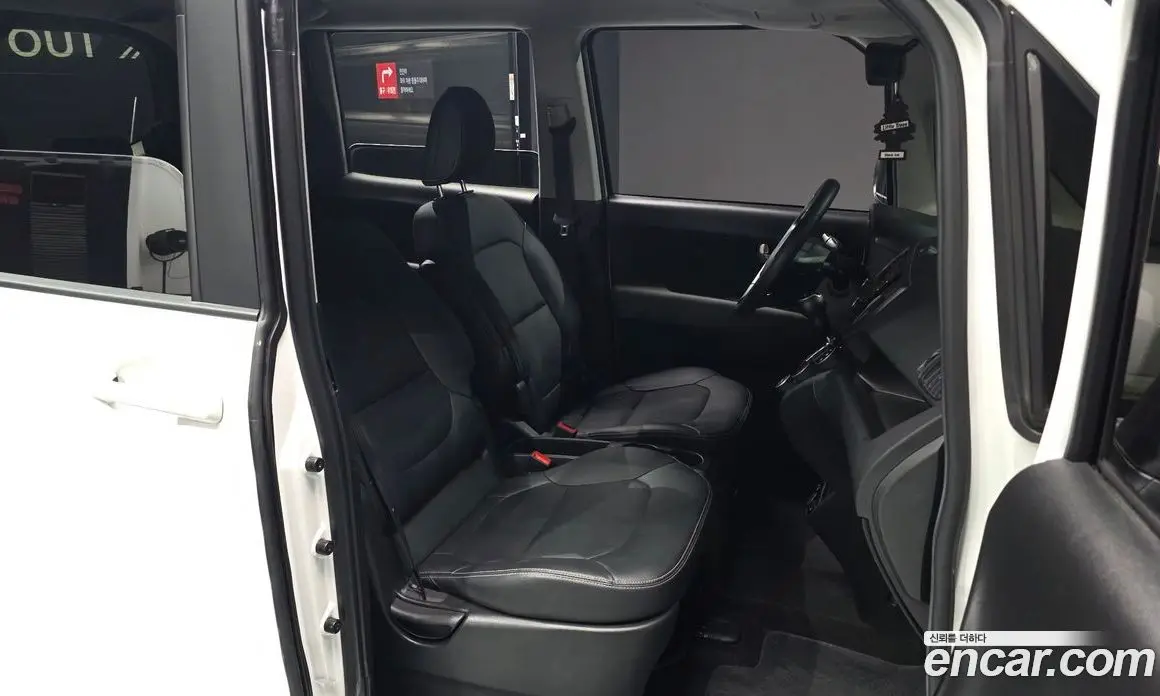 Kia Ray 2022 1.0 автомат (гидро), фото 11
