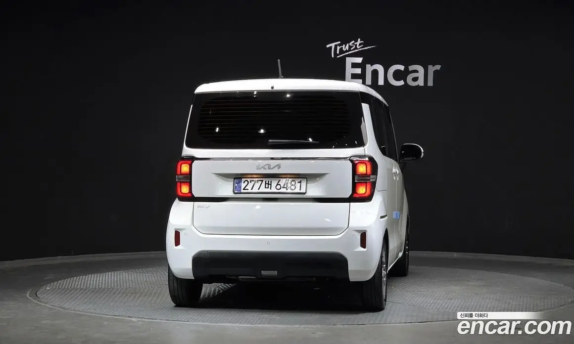 Kia Ray 2022 1.0 автомат (гидро), фото 4