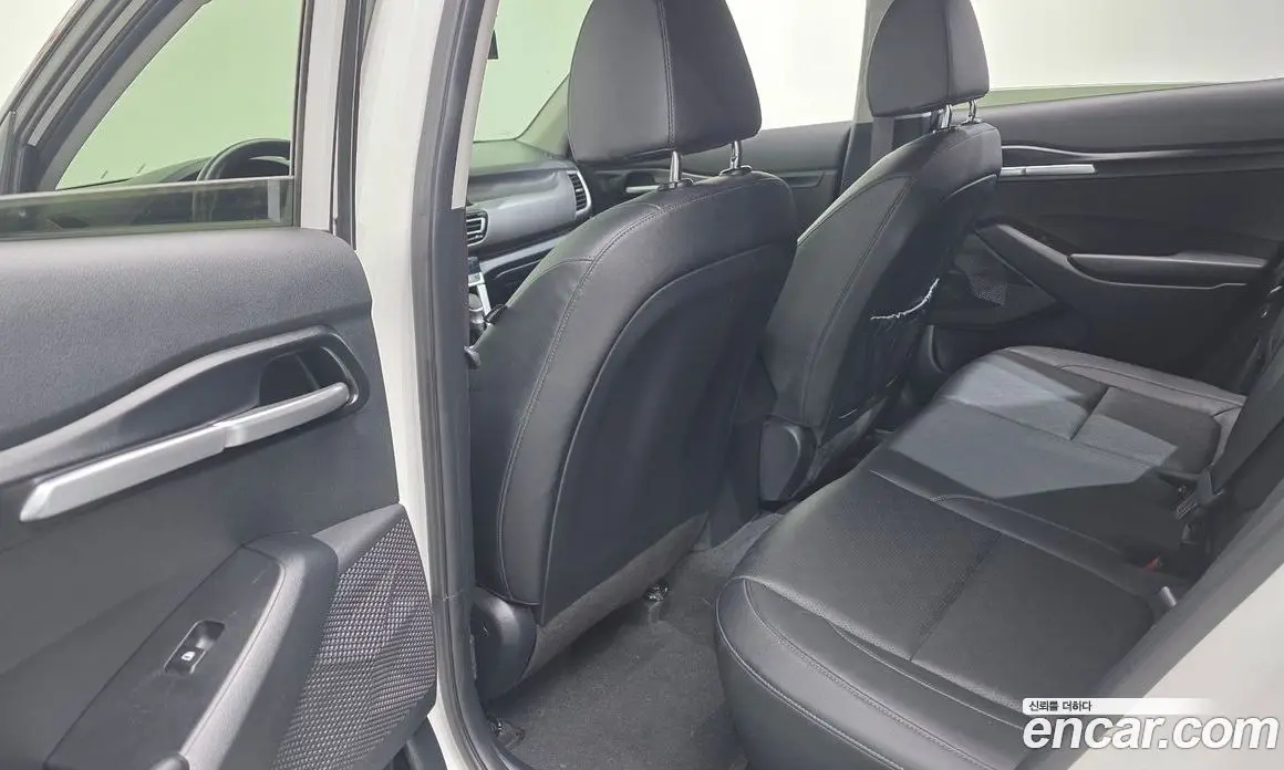 Kia Seltos 2021 1.6 автомат (гидро), фото 18