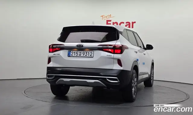 Kia Seltos 2021 1.6 автомат (гидро), миниатюра 4