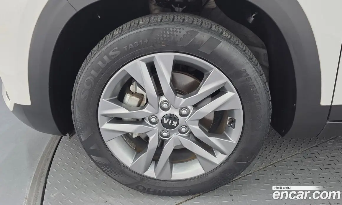 Kia Seltos 2021 1.6 автомат (гидро), фото 5
