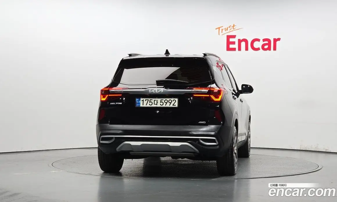 Kia Seltos 2021 1.6 автомат (гидро), фото 4