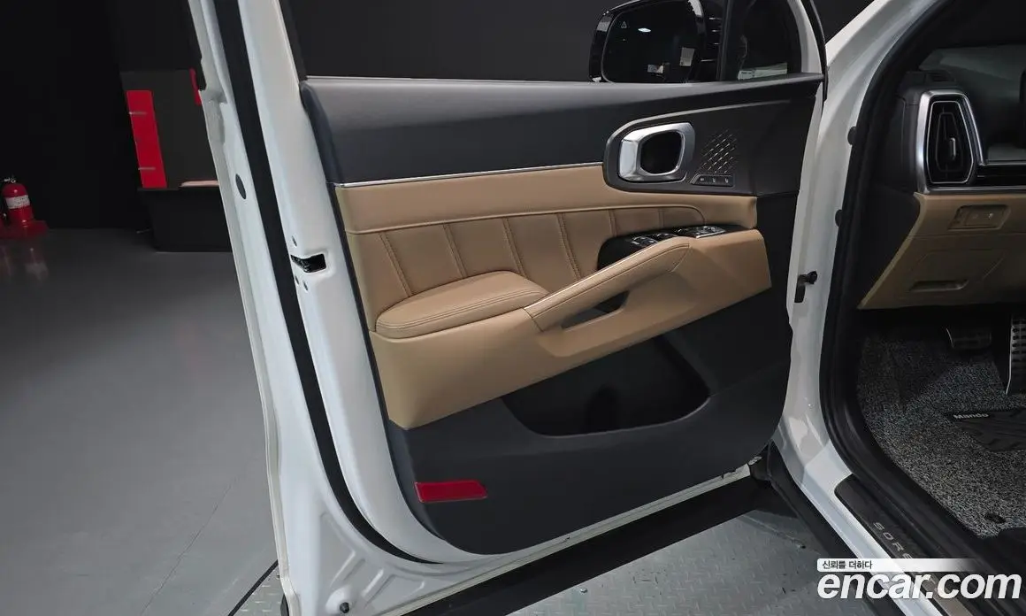 Kia Sorento 2023 2.5 автомат (гидро), фото 14