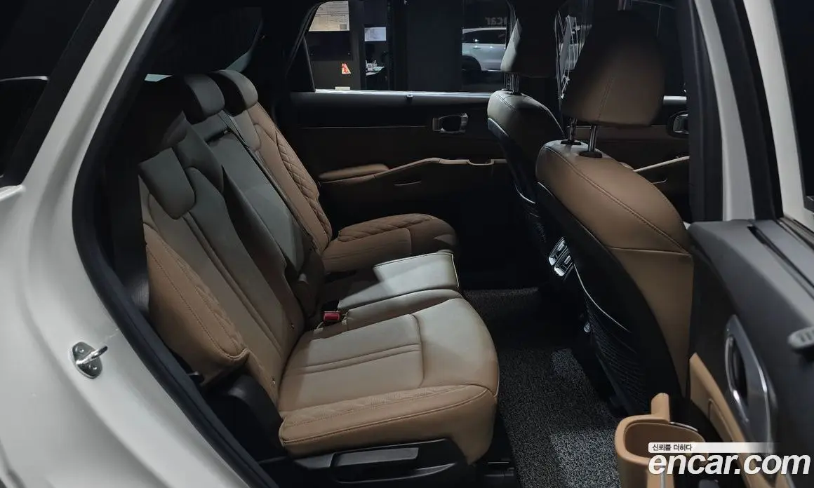 Kia Sorento 2023 2.5 автомат (гидро), фото 18