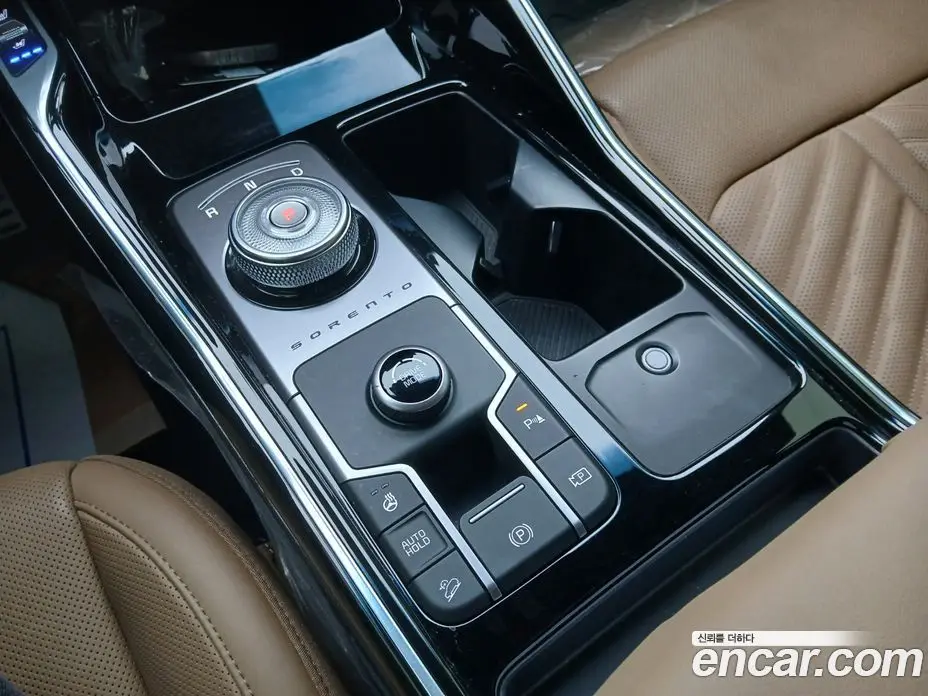 Kia Sorento 2023 1.6 автомат (гидро), фото 12