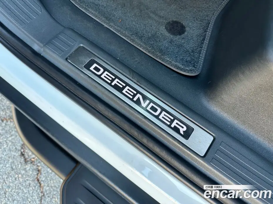 Land Rover Defender 2021 2.0 автомат (гидро), фото 17