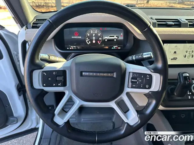 Land Rover Defender 2021 2.0 автомат (гидро), миниатюра 9