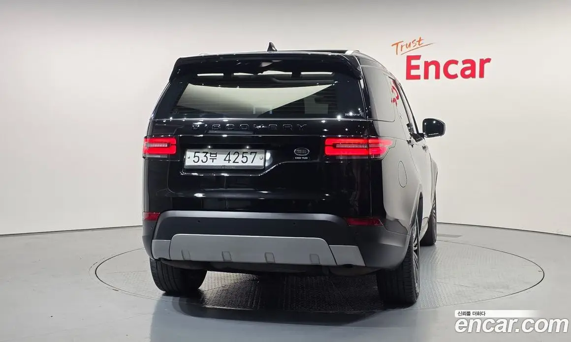 Land Rover Discovery 2018 3.0 автомат (гидро), фото 4