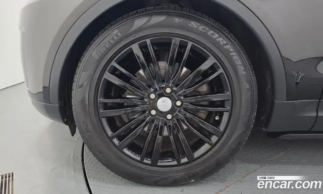 Land Rover Discovery 2018 3.0 автомат (гидро), миниатюра 5