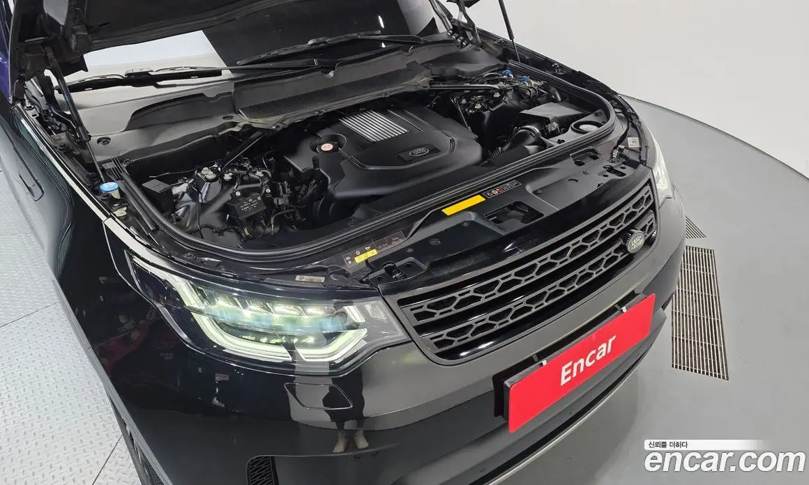 Land Rover Discovery 2018 3.0 автомат (гидро), фото 6
