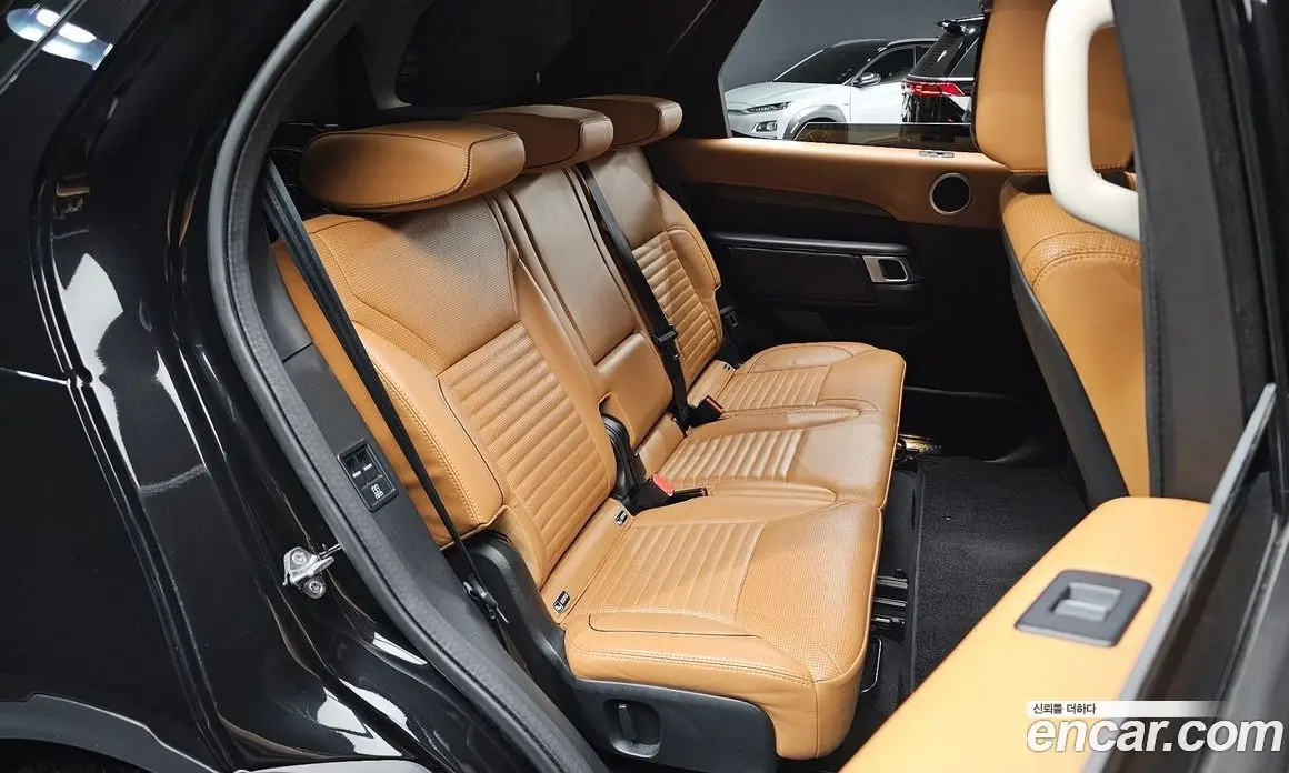 Land Rover Discovery 2020 3.0 автомат (гидро), фото 17