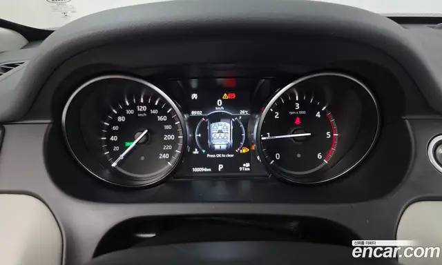 Land Rover Discovery Sport 2018 2.0 автомат (гидро), миниатюра 11