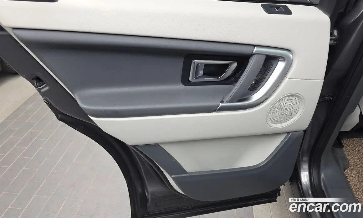 Land Rover Discovery Sport 2018 2.0 автомат (гидро), фото 15