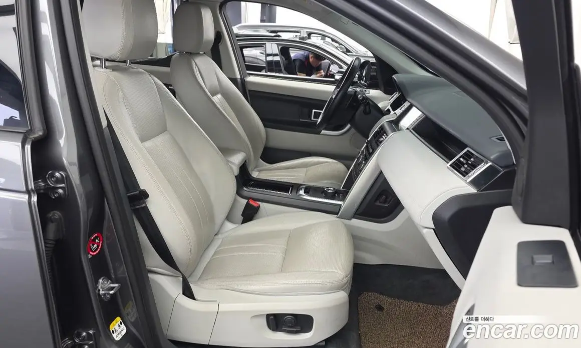 Land Rover Discovery Sport 2018 2.0 автомат (гидро), фото 17