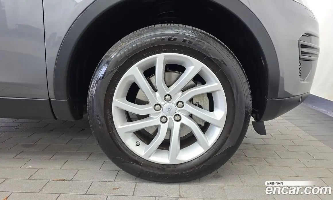Land Rover Discovery Sport 2018 2.0 автомат (гидро), фото 7