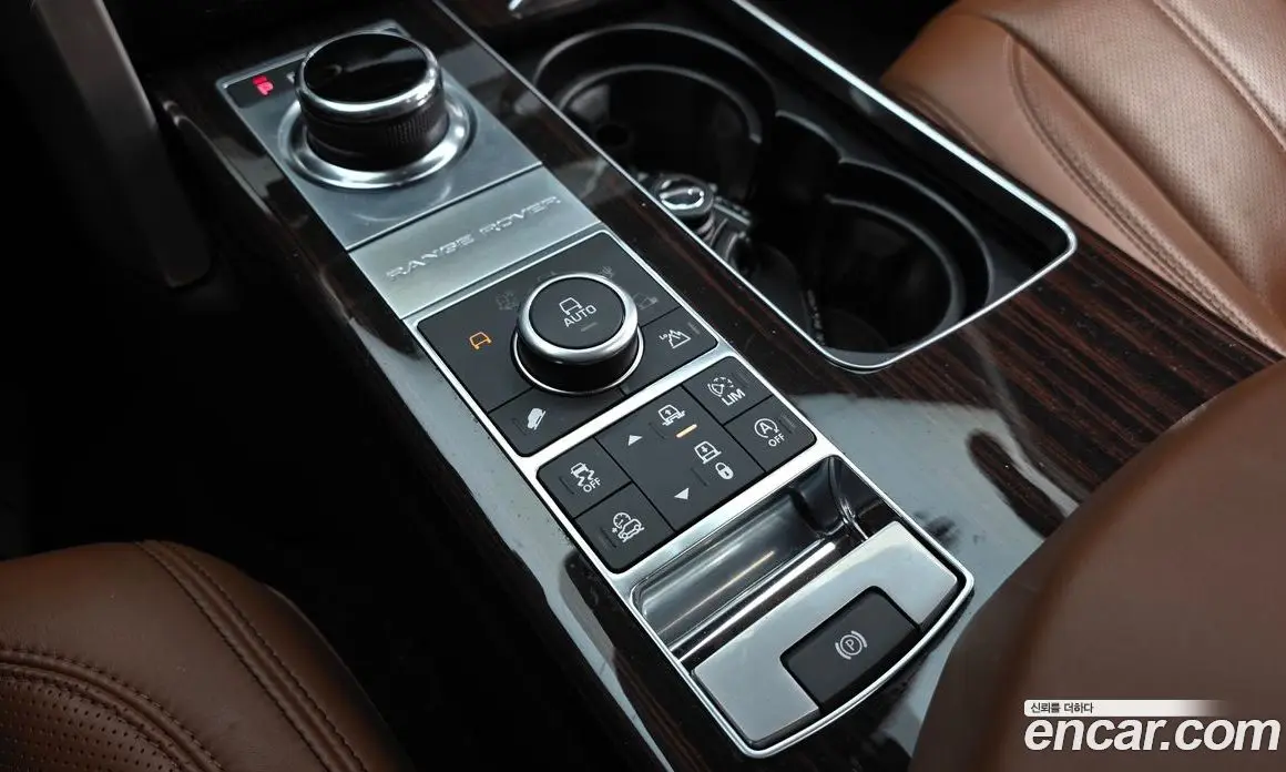 Land Rover Range Rover 2017 4.4 автомат (гидро), фото 16