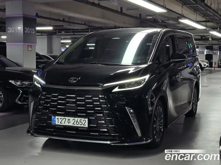 Lexus LM 2025 2.4 автомат (гидро), фото 1 Lexus LM 2025 2.4 автомат (гидро), фото 1