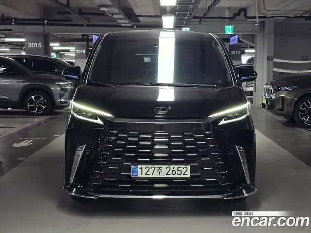 Lexus LM 2025 2.4 автомат (гидро), миниатюра 3 Lexus LM 2025 2.4 автомат (гидро), миниатюра 3