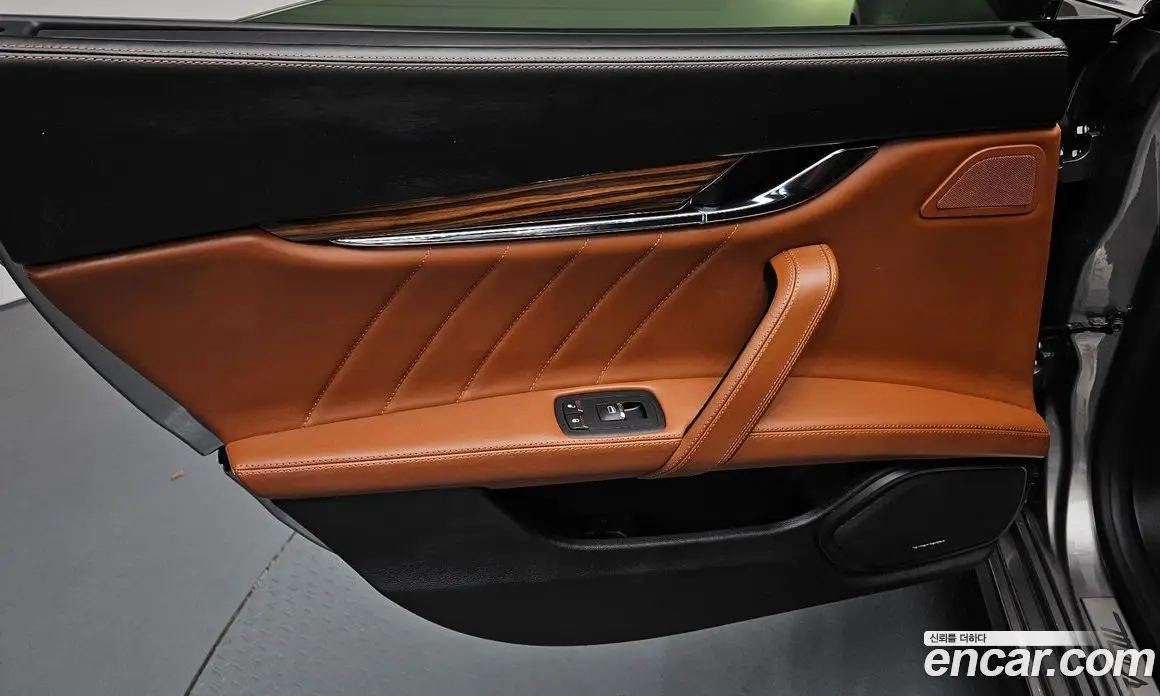 Maserati Quattroporte 2020 3.0 автомат (гидро), фото 14 Maserati Quattroporte 2020 3.0 автомат (гидро), фото 14