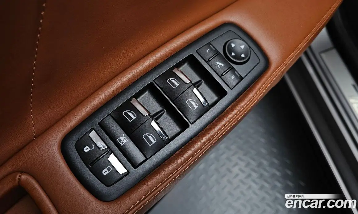 Maserati Quattroporte 2020 3.0 автомат (гидро), фото 25 Maserati Quattroporte 2020 3.0 автомат (гидро), фото 25