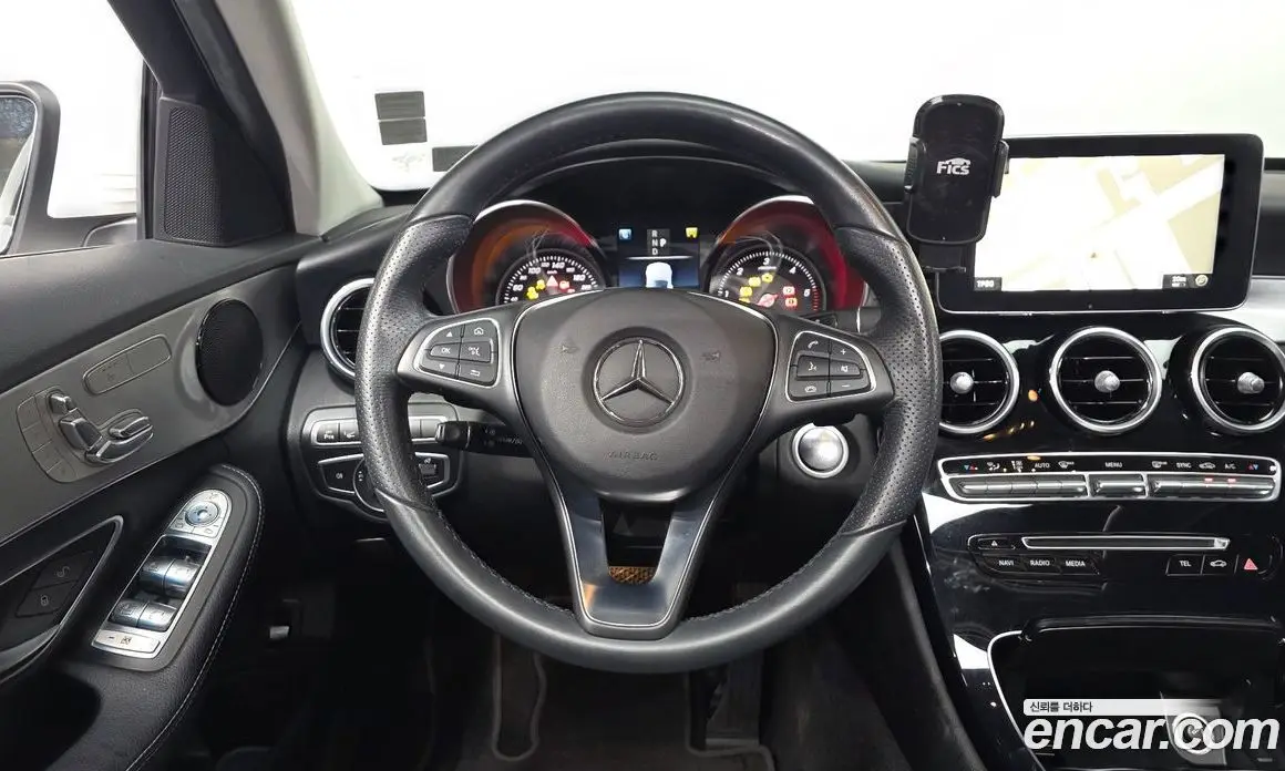 Mercedes-Benz C-Class 2017 2.1 гидро, фото 12 Mercedes-Benz C-Class 2017 2.1 гидро, фото 12
