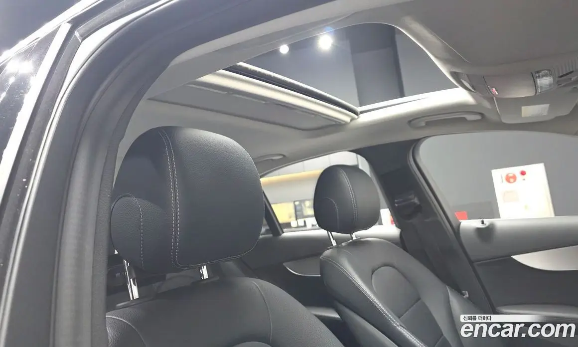 Mercedes-Benz C-Class 2017 2.1 гидро, фото 16 Mercedes-Benz C-Class 2017 2.1 гидро, фото 16