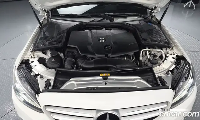 Mercedes-Benz C-Class 2017 2.1 гидро, миниатюра 6 Mercedes-Benz C-Class 2017 2.1 гидро, миниатюра 6